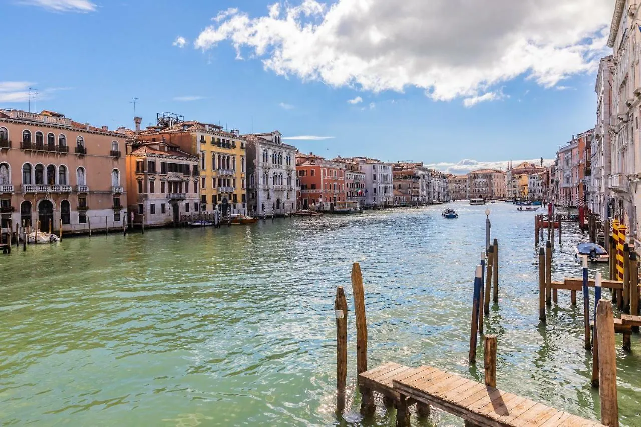 Ca' Dei Diamanti Grand Canal Venise Italie